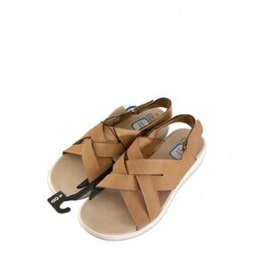 Women's Tan Comfortable Cross-Strap Sandals Size 8W